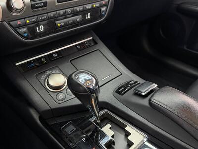 2013 Lexus ES 300h 300h   - Photo 23 - Lennox, CA 90304