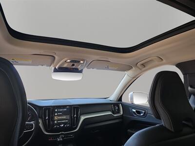 2020 Volvo XC60 T5 Momentum   - Photo 16 - Lennox, CA 90304