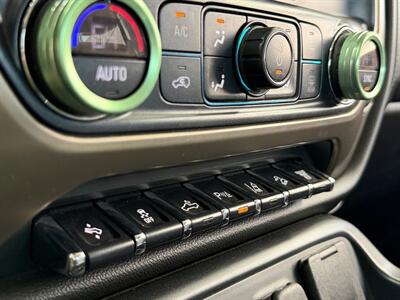 2017 GMC Sierra 2500 Denali   - Photo 22 - Lennox, CA 90304
