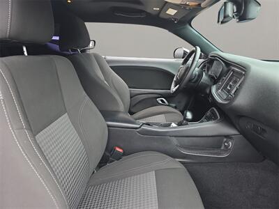 2020 Dodge Challenger SXT   - Photo 16 - Lennox, CA 90304