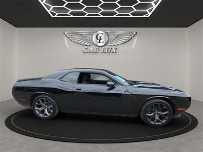 2020 Dodge Challenger SXT   - Photo 7 - Lennox, CA 90304