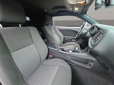 2020 Dodge Challenger SXT   - Photo 18 - Lennox, CA 90304