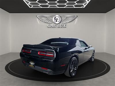 2020 Dodge Challenger SXT   - Photo 6 - Lennox, CA 90304