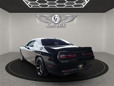 2020 Dodge Challenger SXT   - Photo 4 - Lennox, CA 90304