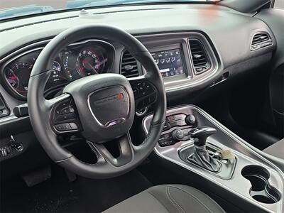 2020 Dodge Challenger SXT   - Photo 13 - Lennox, CA 90304
