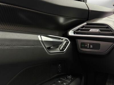 2022 Audi e-tron GT Premium Plus quattro - Photo 21 - Lennox, CA 90304
