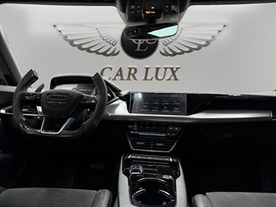 2022 Audi e-tron GT Premium Plus quattro - Photo 11 - Lennox, CA 90304