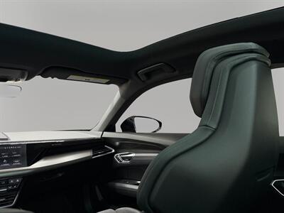 2022 Audi e-tron GT Premium Plus quattro - Photo 26 - Lennox, CA 90304