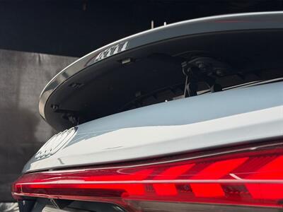 2022 Audi e-tron GT Premium Plus quattro - Photo 33 - Lennox, CA 90304