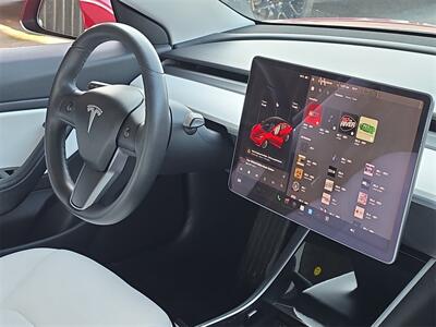 2019 Tesla Model 3 Standard Range Plus - Photo 16 - Lennox, CA 90304