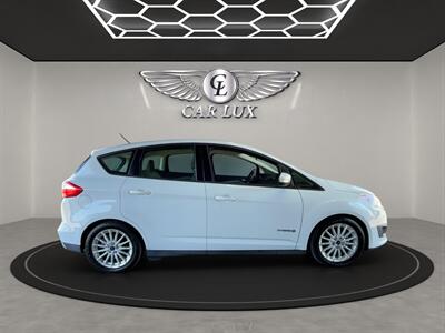 2015 Ford C-MAX Hybrid SE   - Photo 8 - Lennox, CA 90304