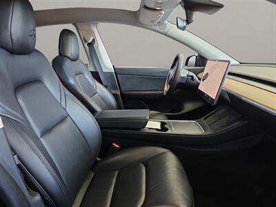 2021 Tesla Model Y Long Range   - Photo 16 - Lennox, CA 90304