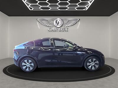 2021 Tesla Model Y Long Range   - Photo 8 - Lennox, CA 90304