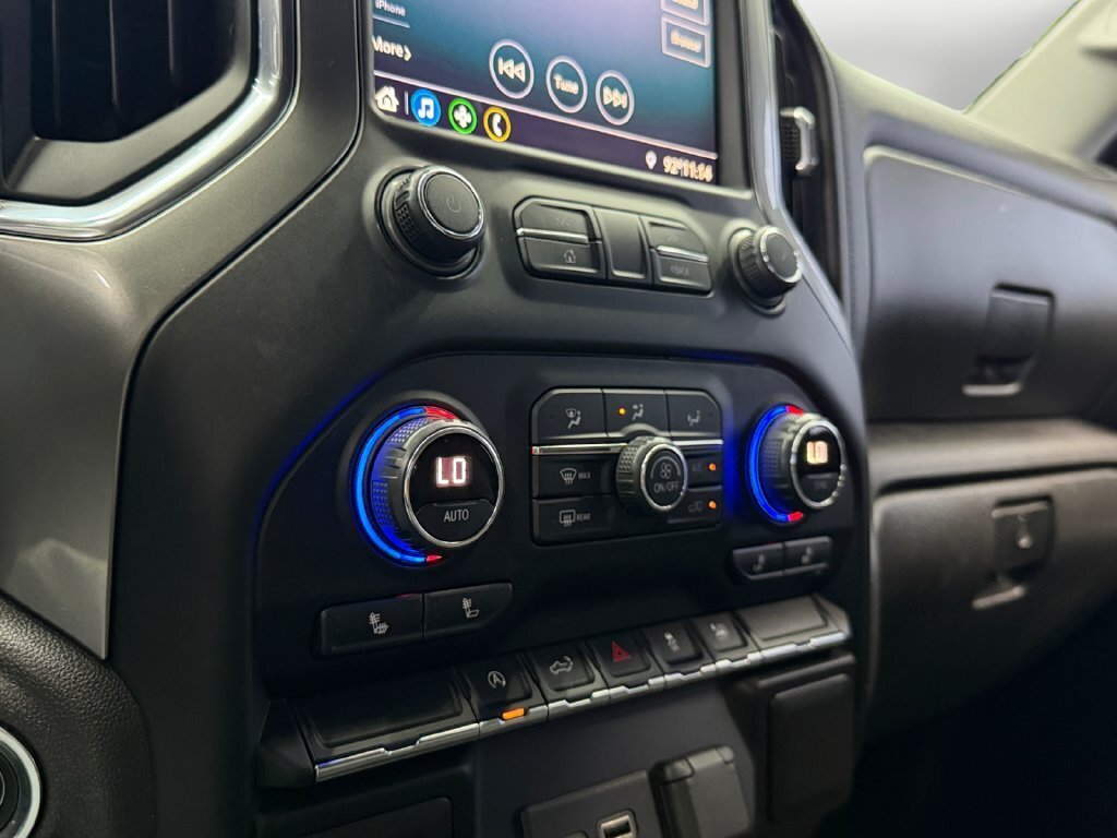 2021 Chevrolet Silverado 1500 LT - Photo 20 - Lennox, CA 90304