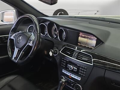 2014 Mercedes-Benz C 350 Sport   - Photo 16 - Lennox, CA 90304