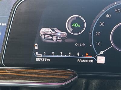 2021 Cadillac Escalade Premium Luxury   - Photo 11 - Lennox, CA 90304