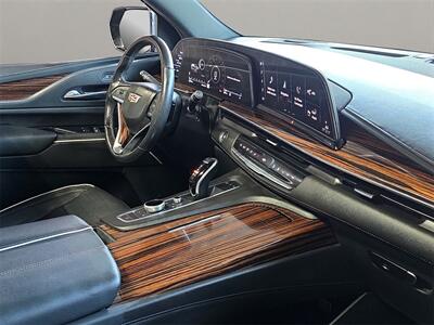 2021 Cadillac Escalade Premium Luxury   - Photo 15 - Lennox, CA 90304