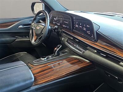2021 Cadillac Escalade Premium Luxury   - Photo 23 - Lennox, CA 90304
