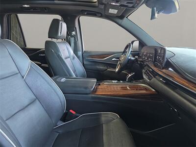 2021 Cadillac Escalade Premium Luxury   - Photo 16 - Lennox, CA 90304