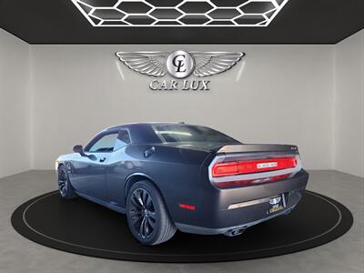 2014 Dodge Challenger SRT8   - Photo 5 - Lennox, CA 90304