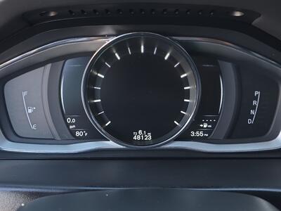 2016 Volvo XC70 T5 Premier   - Photo 11 - Lennox, CA 90304