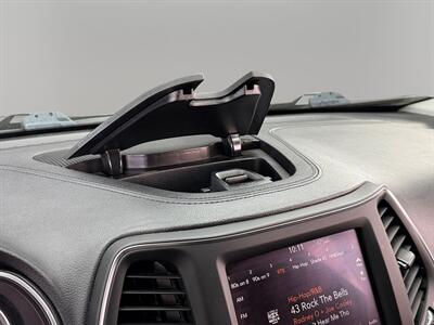 2023 Jeep Cherokee Altitude - Photo 21 - Lennox, CA 90304