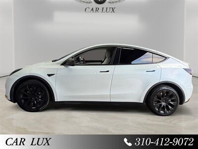 2022 Tesla Model Y Long Range   - Photo 2 - Lennox, CA 90304