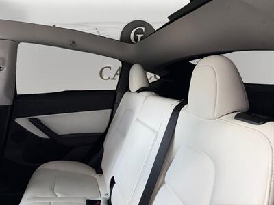 2022 Tesla Model Y Long Range   - Photo 13 - Lennox, CA 90304