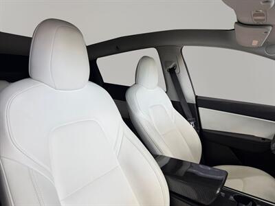 2022 Tesla Model Y Long Range   - Photo 15 - Lennox, CA 90304
