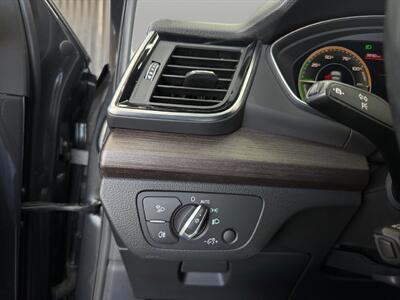 2021 Audi Q5 55 Premium quattro   - Photo 18 - Lennox, CA 90304