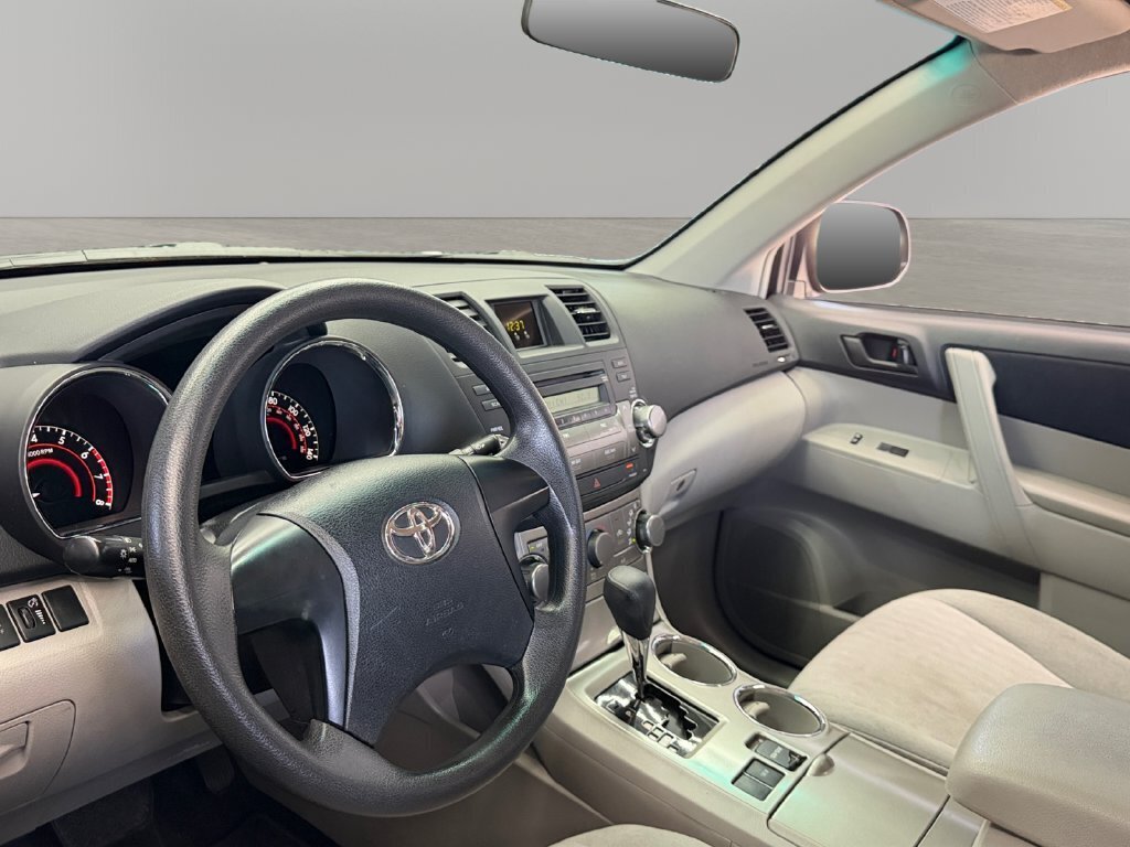 2011 Toyota Highlander - Photo 16 - Lennox, CA 90304