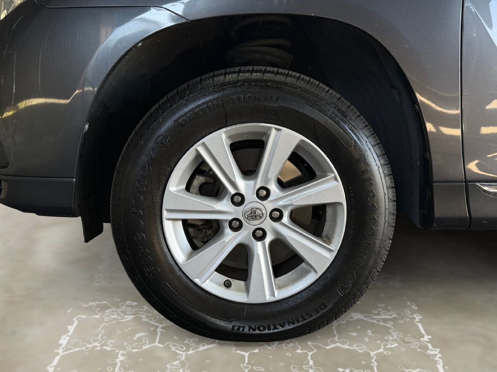 2011 Toyota Highlander - Photo 14 - Lennox, CA 90304