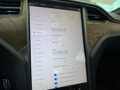 2020 Tesla Model S Performance   - Photo 17 - Lennox, CA 90304