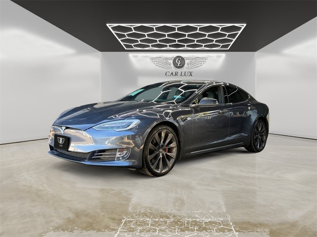 2020 Tesla Model S Performance   - Photo 1 - Lennox, CA 90304