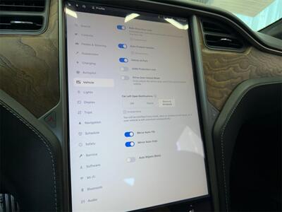 2020 Tesla Model S Performance   - Photo 16 - Lennox, CA 90304