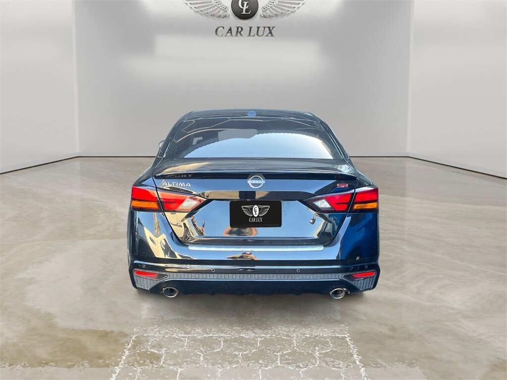 2023 Nissan Altima 2.5 SR photo 4