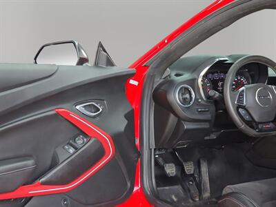 2019 Chevrolet Camaro SS 1SS   - Photo 18 - Lennox, CA 90304