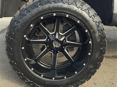 2019 Chevrolet Silverado 1500 LD LT - Photo 16 - Lennox, CA 90304