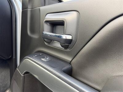 2019 Chevrolet Silverado 1500 LD LT - Photo 18 - Lennox, CA 90304