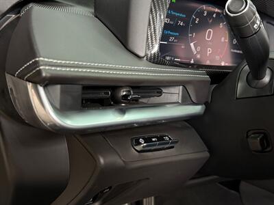 2021 Chevrolet Corvette Stingray 3LT - Photo 18 - Lennox, CA 90304