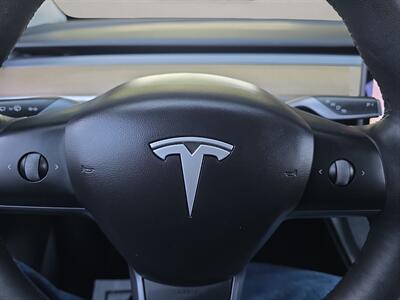 2021 Tesla Model Y Long Range   - Photo 11 - Lennox, CA 90304