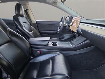 2021 Tesla Model Y Long Range   - Photo 16 - Lennox, CA 90304