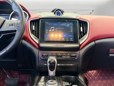 2018 Maserati Ghibli   - Photo 11 - Lennox, CA 90304