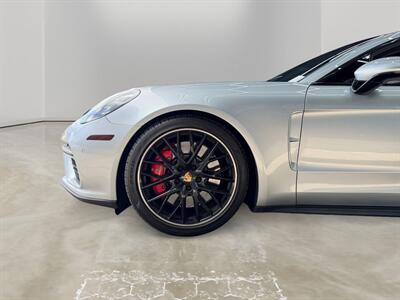 2018 Porsche Panamera Turbo - Photo 14 - Lennox, CA 90304
