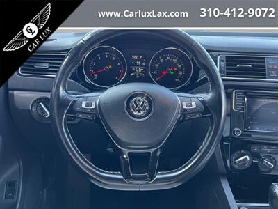 2016 Volkswagen Jetta 1.8T Sport   - Photo 11 - Lennox, CA 90304