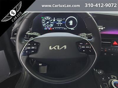 2024 Kia Niro EV Wind   - Photo 10 - Lennox, CA 90304