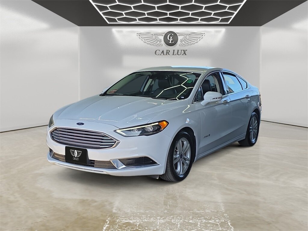2018 Ford Fusion Hybrid SE's photo