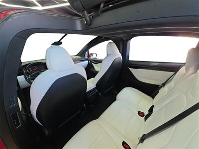 2020 Tesla Model X Long Range - Photo 14 - Lennox, CA 90304