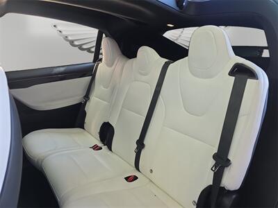 2020 Tesla Model X Long Range - Photo 13 - Lennox, CA 90304