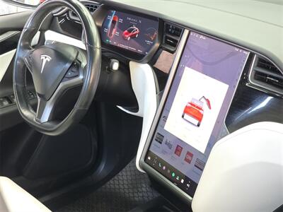 2020 Tesla Model X Long Range - Photo 17 - Lennox, CA 90304